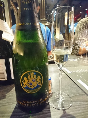 20161015燃二店和牛配紅酒 (3).jpg - 2016年品酒誌