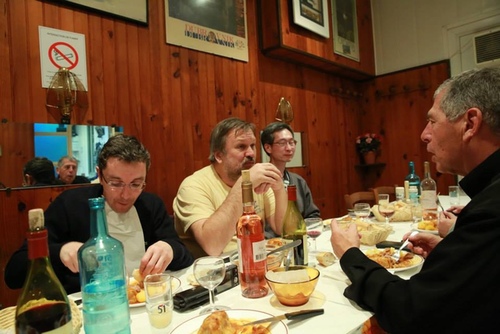 20150207u8b66u5bdfu8207u9ed1u9053u7684u5e97u665au991018.jpg - u9189u98f2u5357u6cd5