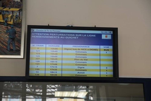 20150210夏布利與生蠔大餐03.jpg - 醉飲南法