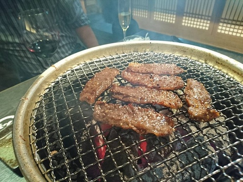 20161015燃二店和牛配紅酒 (35).jpg - 2016年品酒誌