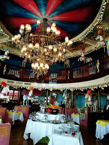 42 旋轉木馬餐廳早餐01.jpg - 醉飲南法