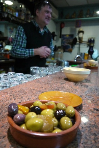 20150207u8b66u5bdfu8207u9ed1u9053u7684u5e97u665au991020.jpg - u9189u98f2u5357u6cd5