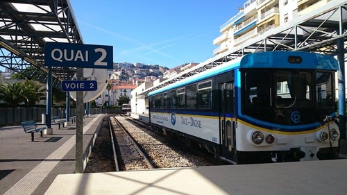 20150210夏布利與生蠔大餐10.jpg - 醉飲南法