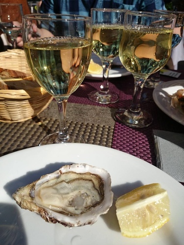 20150210夏布利與生蠔大餐17.jpg - 醉飲南法