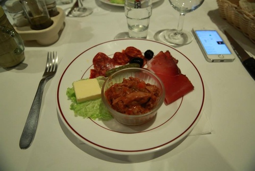 20150207u8b66u5bdfu8207u9ed1u9053u7684u5e97u665au991015.jpg - u9189u98f2u5357u6cd5