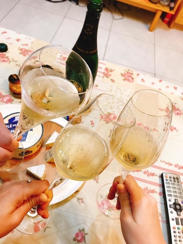 20171224平安夜香檳 (2).jpg - 2017年品酒誌