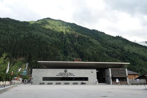 20170711夏慕尼南針山纜車 (33).jpg - 2017醉飲法義