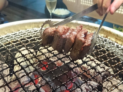 20161015燃二店和牛配紅酒 (17).jpg - 2016年品酒誌