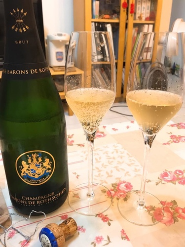 20171224平安夜香檳 (5).jpg - 2017年品酒誌