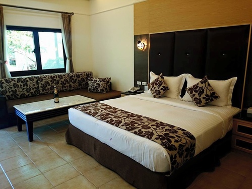 20150703u7d50u5a5au6176 u6d6au82b1u914du9999u6ab3 (7).jpg - 2015u5e74u54c1u9152u8a8c