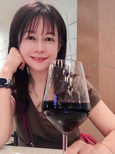 20200124 吉隆坡機場貴賓室 (1).jpg - 2020-01單飛吉隆坡